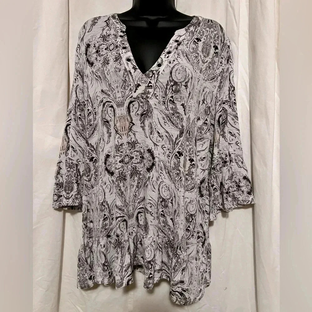 Tribal Women's Sz TG/XL Black/Wht/Pink Accents Butterfly Sleeve Tunic V Neck